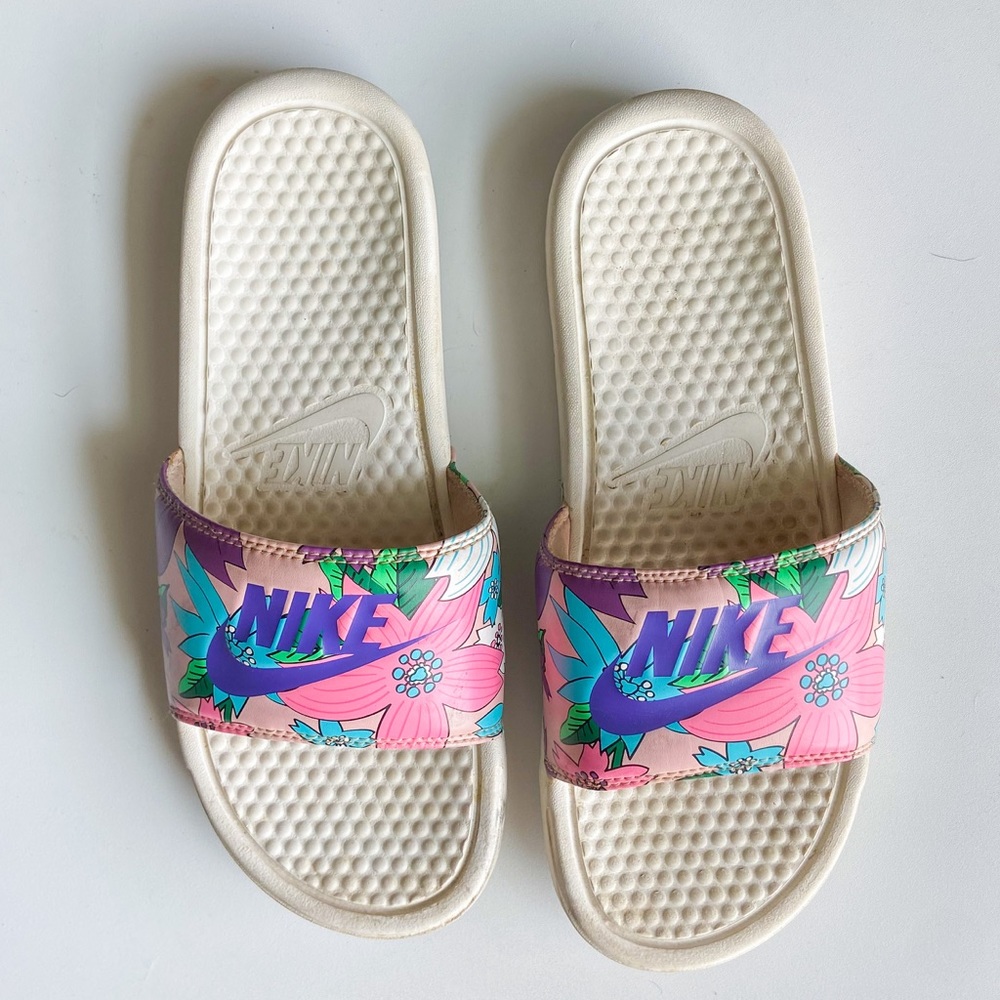Floral Nike slip on sandals